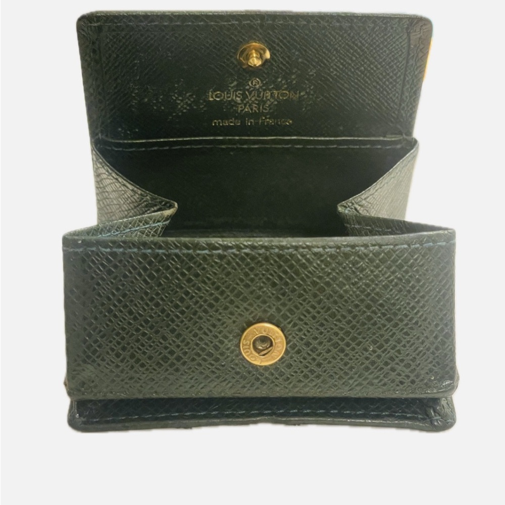 Project Louis Vuitton Green Taiga Leather Coin Purse **SNAP NOT SNAPPING